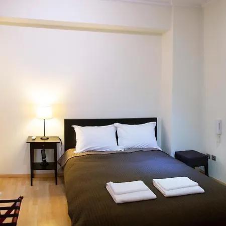 Location, 6 Ermou Street, Syntagma Square *